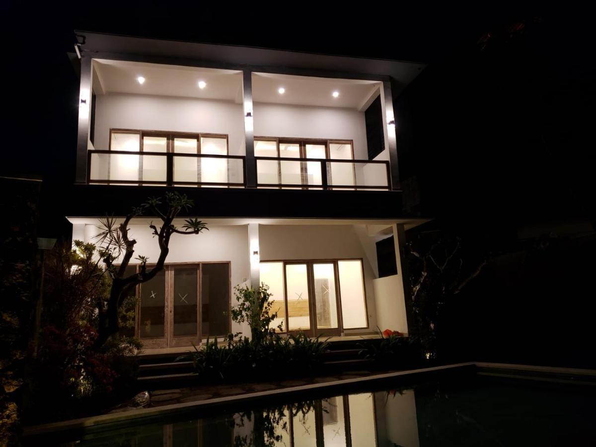 Utama Villas Beach Front Candidasa Kültér fotó