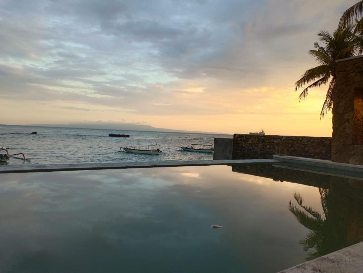 Utama Villas Beach Front Candidasa Kültér fotó
