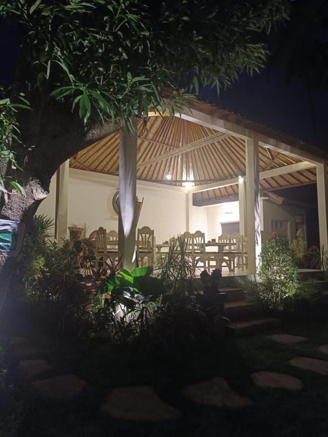 Utama Villas Beach Front Candidasa Kültér fotó